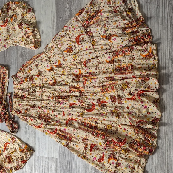 Gypsy style skirt and top - Picture 2 of 7